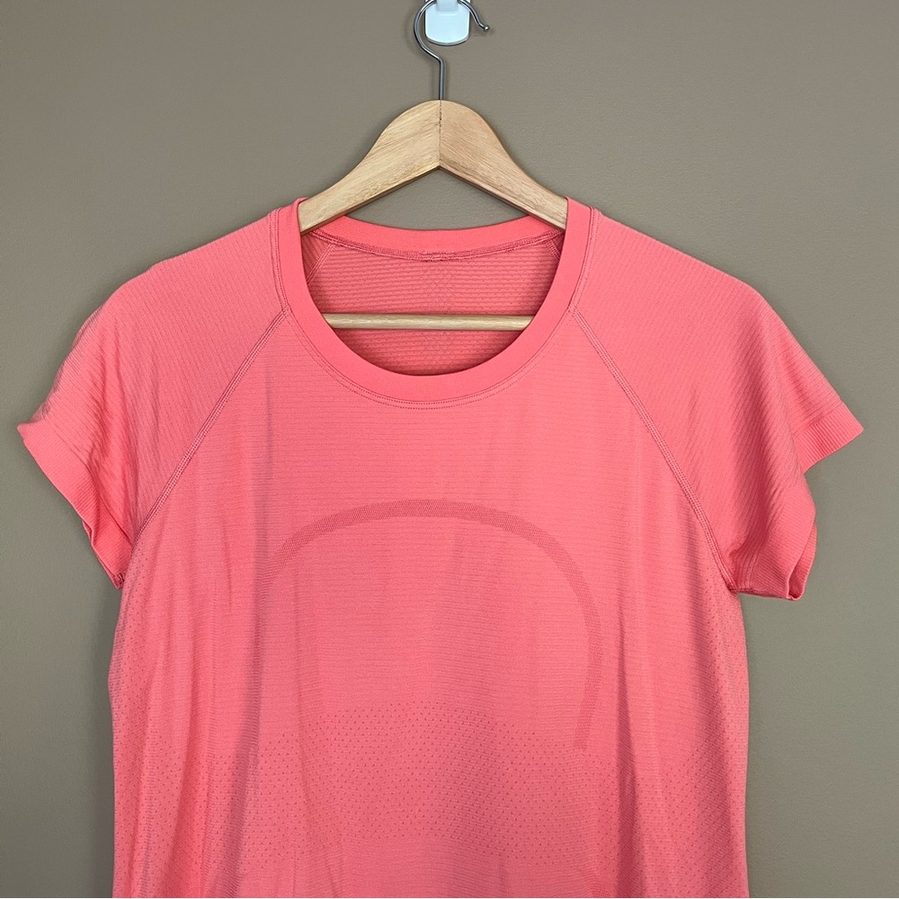 {Lululemon} Swiftly Tech Short Sleeve Tee in Coral Pink - Womens 10 - Picture 2 of 8
